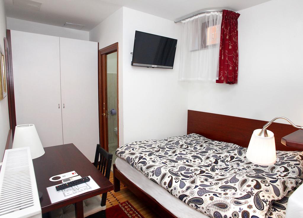Guest House Isabel 자그레브 외부 사진