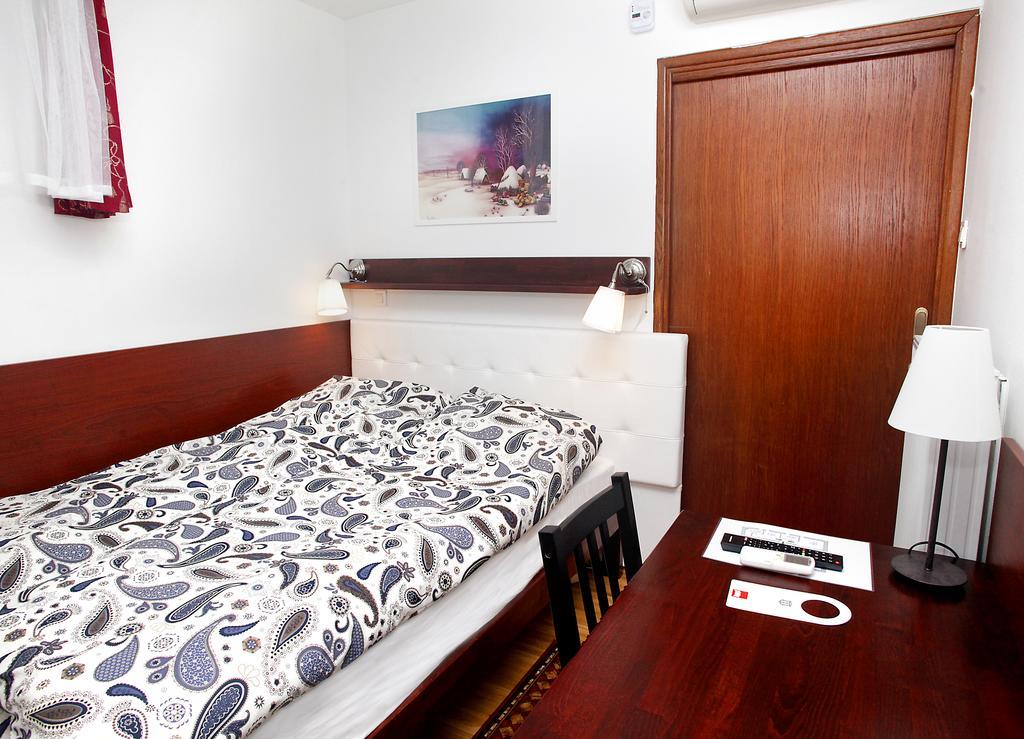 Guest House Isabel 자그레브 외부 사진